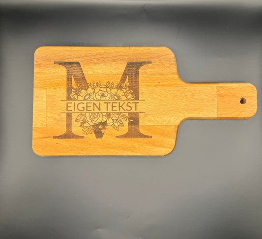 Houten borrelplank met Letter